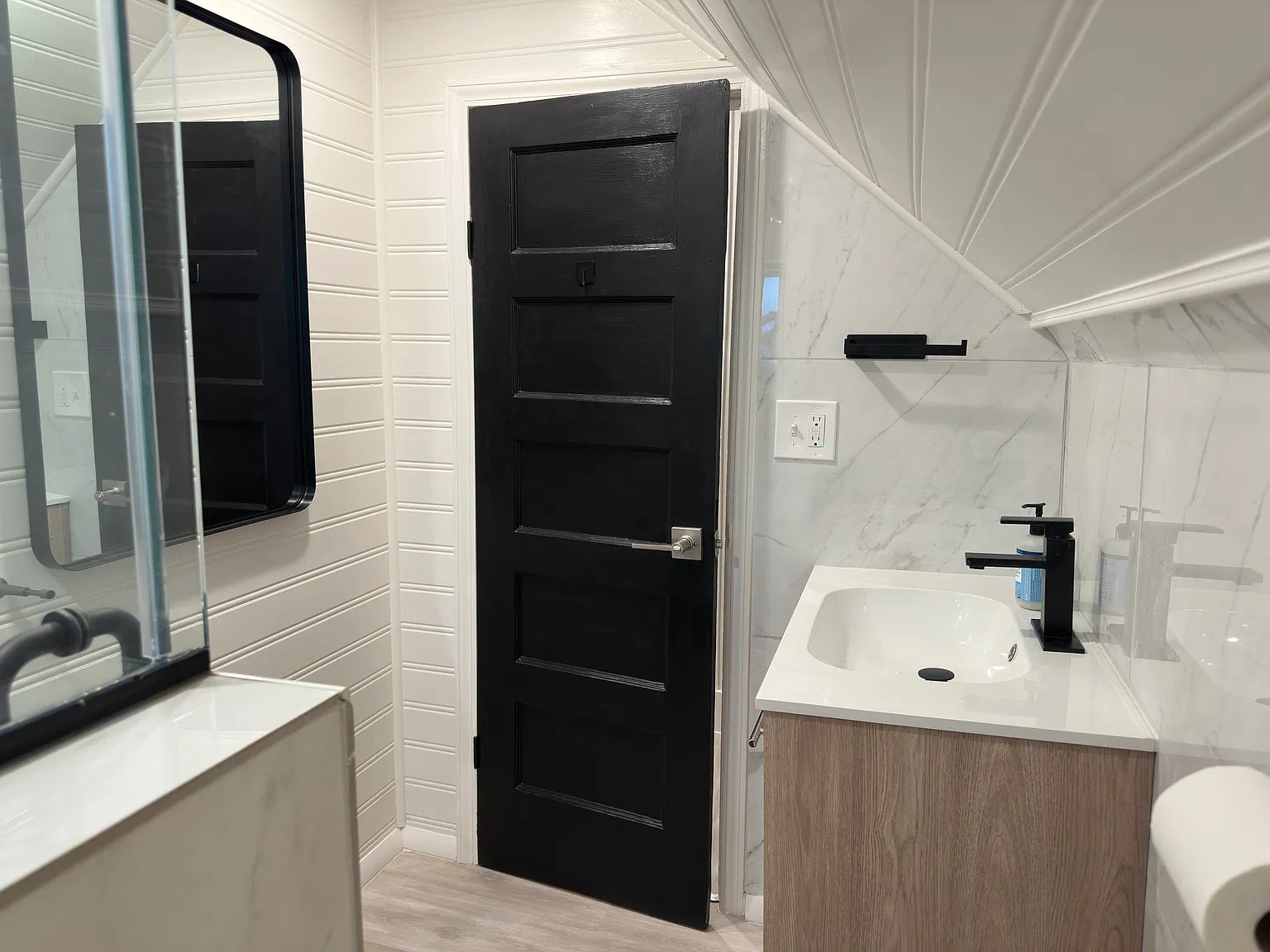 1 bed, $1,225 — Photo 4