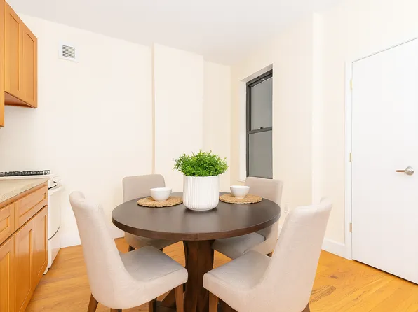 1289 Saint John's Place image 1 of 11