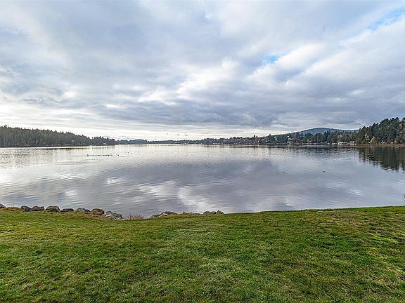 3rd image of 1996 Glenidle Rd