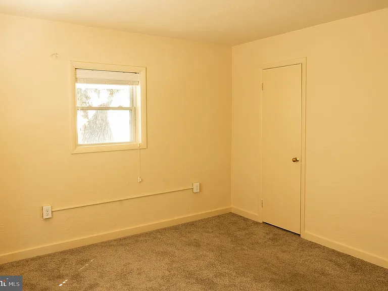 108 Martin Dr — Photo 23