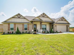 6711 Bayou Trail Dr, Liverpool, TX 77577