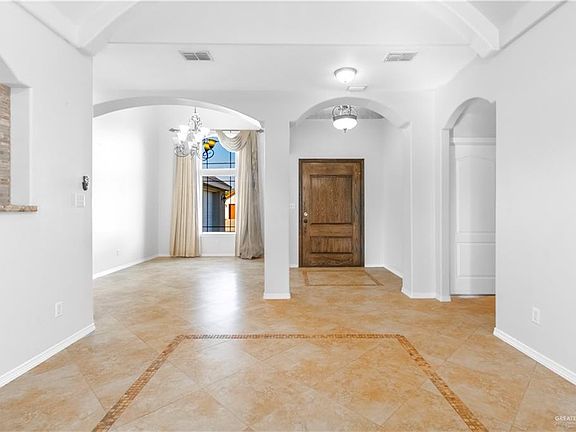 3rd image of 107 Miranda Ln