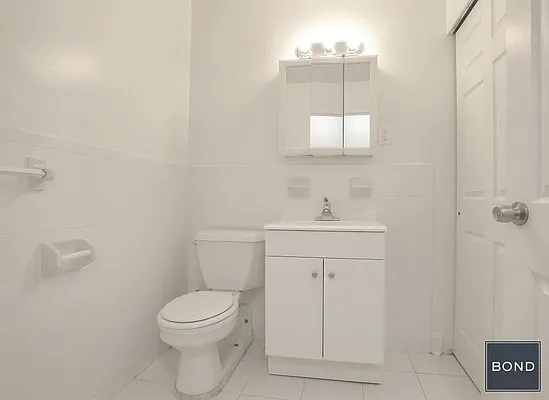 Rented by Bond New York | media 31