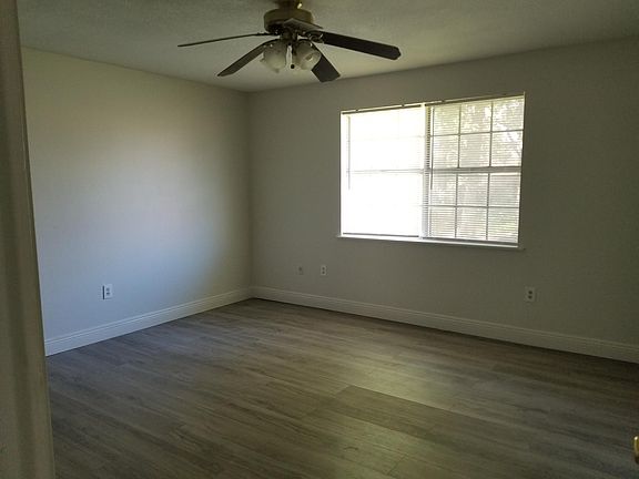 4th image of 54 Woodforest Dr