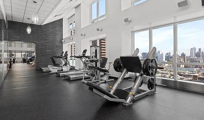 Sold by Triplemint | media 10