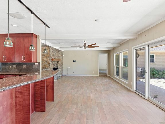 3rd image of 706 Golden Bear Lane