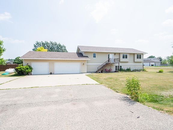 2nd image of 421 Lind Blvd