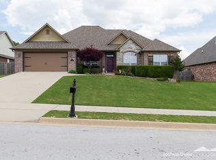3707 W Prince Philipe St, Springdale, AR 72764