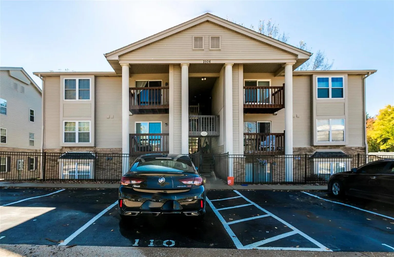 2506 Creve Coeur Mill Rd APT 4 photo 1