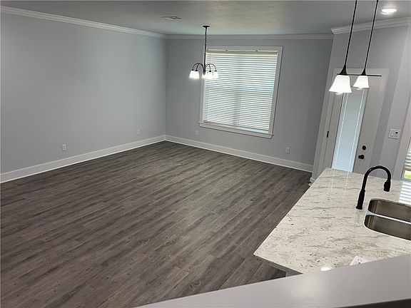 3rd image of 1442 Ailin Dr