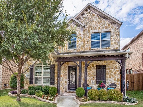 2nd image of 3016 Martello Ln