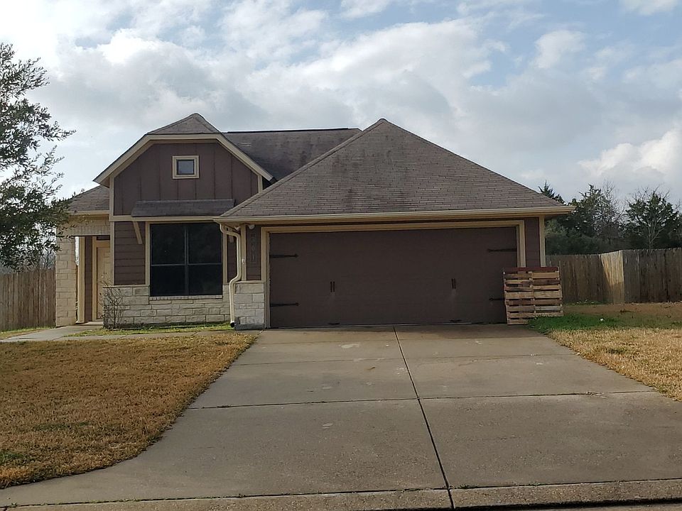 1st image of 301 Boulder Dr