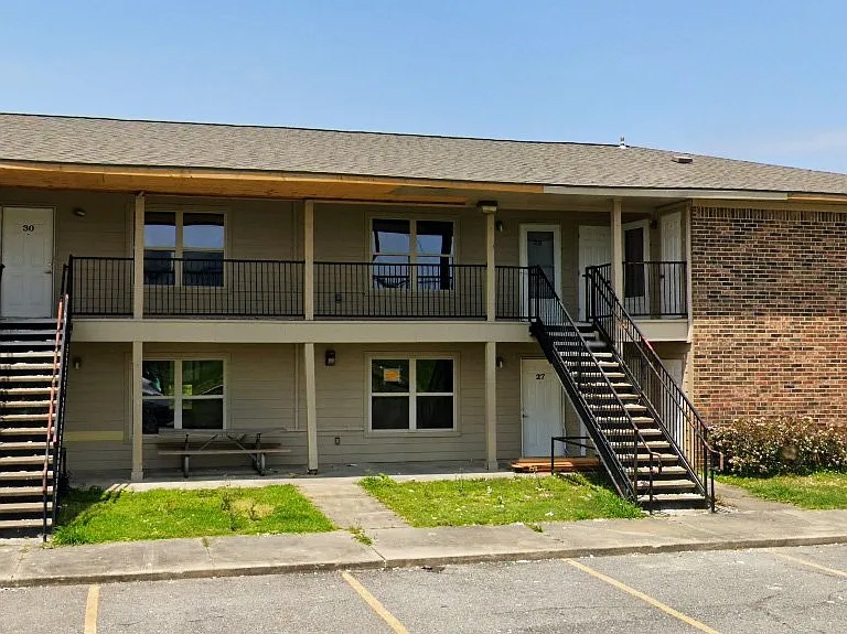 16932 W Main St #16932 — Photo 4