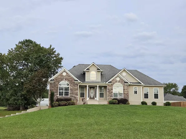 109 Laketrail Dr, Griffin, GA 30223