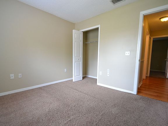 5th image of 3722 Stonefield Dr