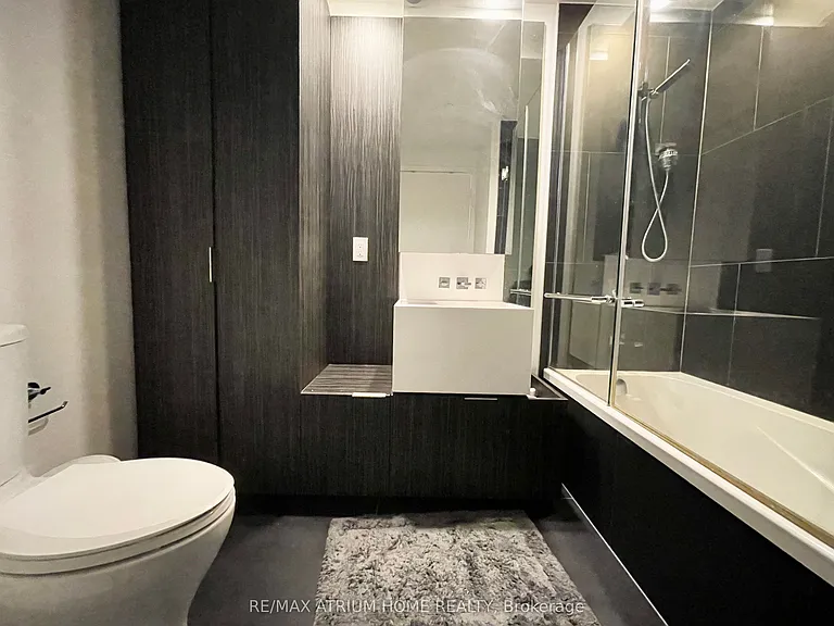 1 Bloor St E #1809 — Photo 16