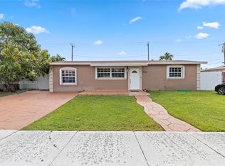 17421 NW 82nd Ct, Hialeah, FL 33015
