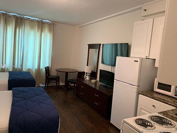 3rd image of 6345 Collins Ave APT 829