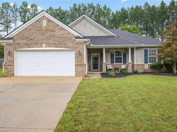 147 Sugar Berry Pl, Dallas, GA 30157