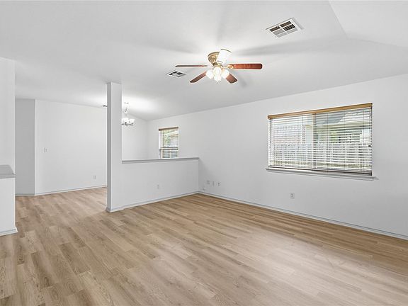 3rd image of 3629 Spring Canyon Trl