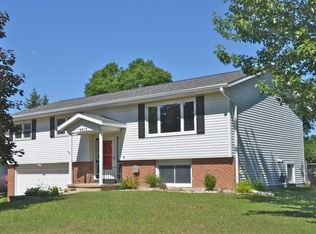 5810 Leanne Ln, Mc Farland, WI 53558
