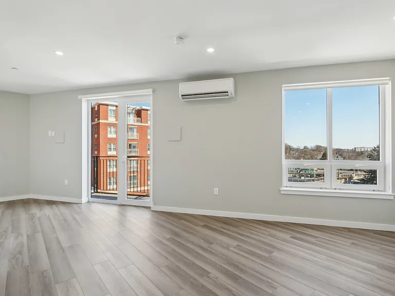 The Frances at Ashmont Flats — Photo 17
