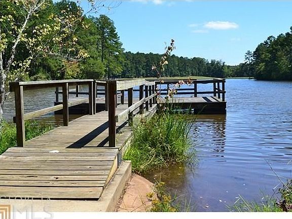 5th image of 594 Deer Lake Dr