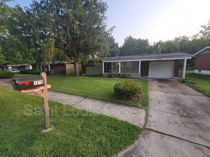 1st image of 1518 Champlin Dr