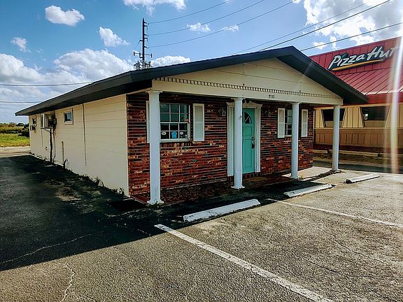 2nd image of 2113 Us Highway 27 S