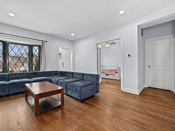 4th image of 6236 W Norwood St