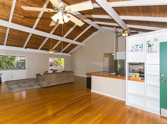 2nd image of 2009 Makiki St APT A