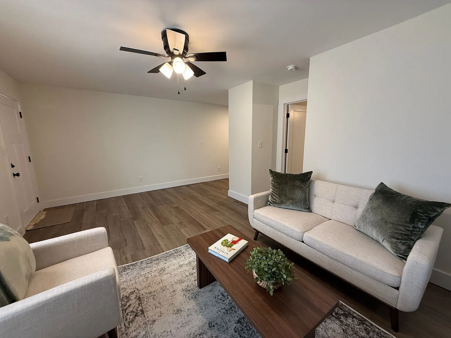 1020 College Ave - Renovated Apartments Available Now! — Photo 3