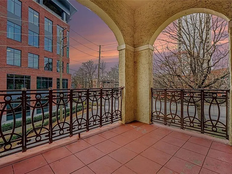 2855 Peachtree Rd NE #201 — Photo 3