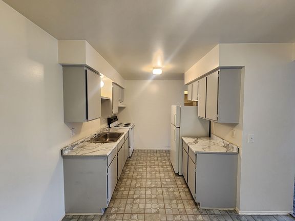 3rd image of 27883 Independence St #202-L