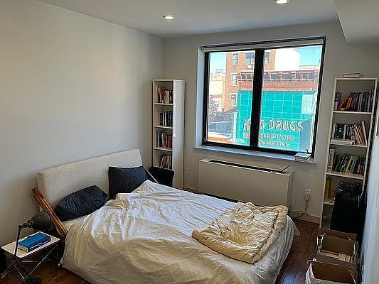 4th image of 57 Graham Ave #3A