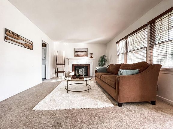 3rd image of 246 A View Ave Unit A