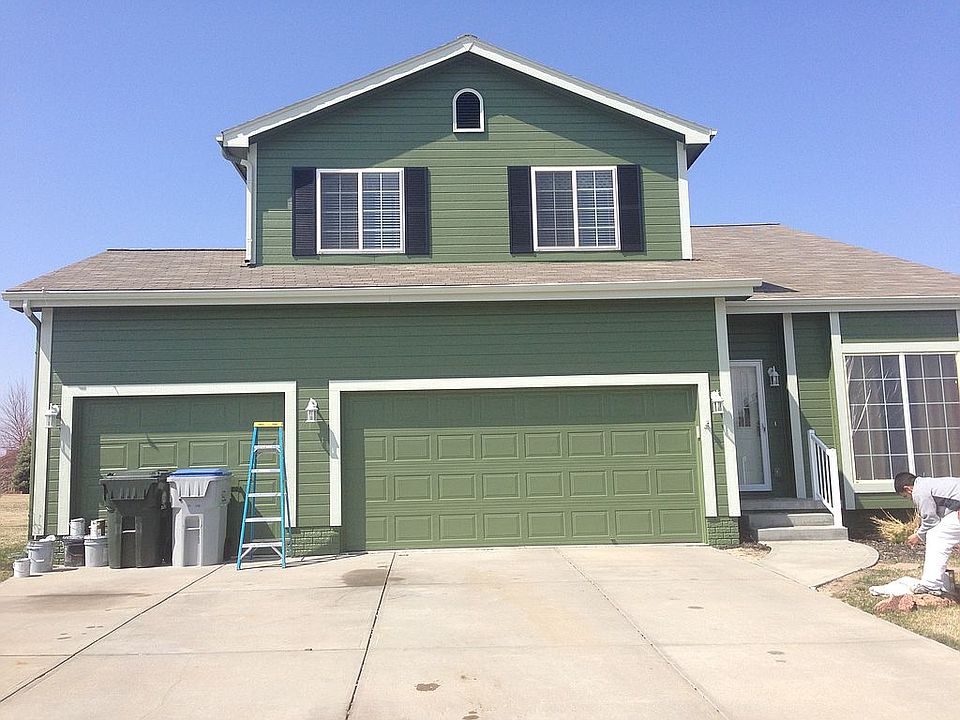 1st image of 4652 N 162nd St
