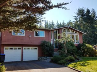 3107 NE 40th Pl, Bremerton, WA 98310