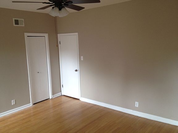 2nd image of 5811 N Winthrop Ave #2