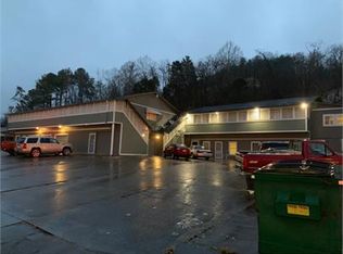 1006 State Route 34 APT 2B, Hurricane, WV 25526