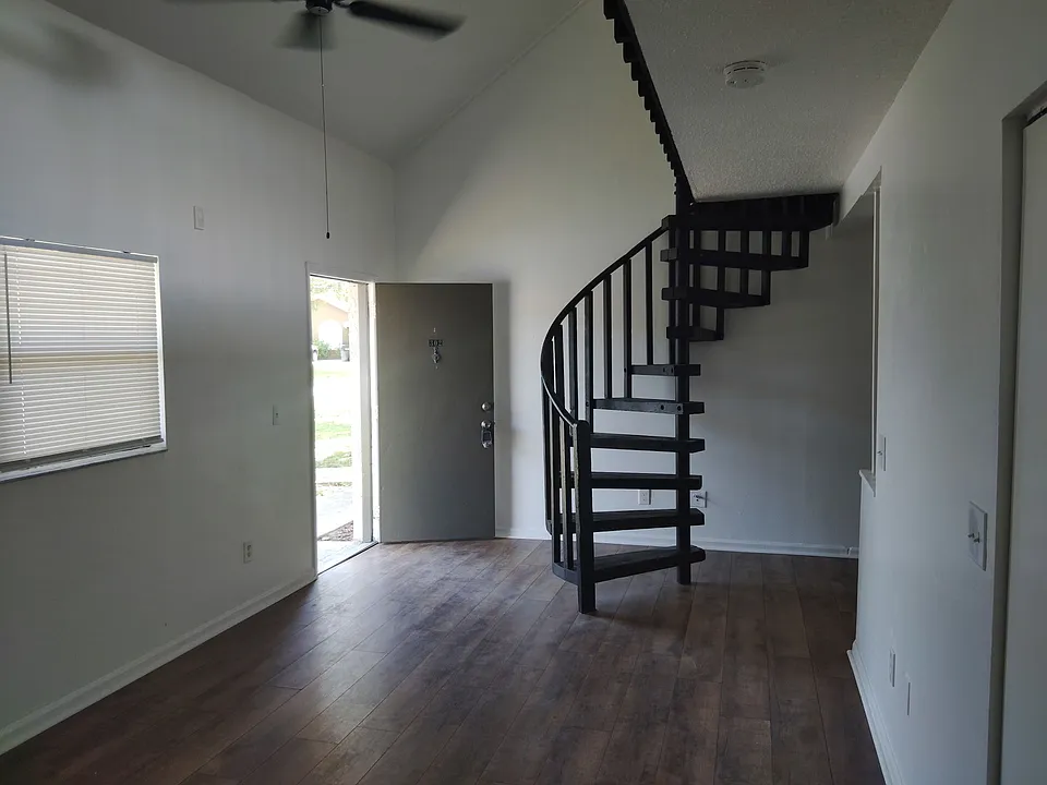 2122 Bradford St #526