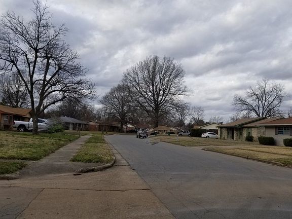 5th image of 1204 Avondale Dr