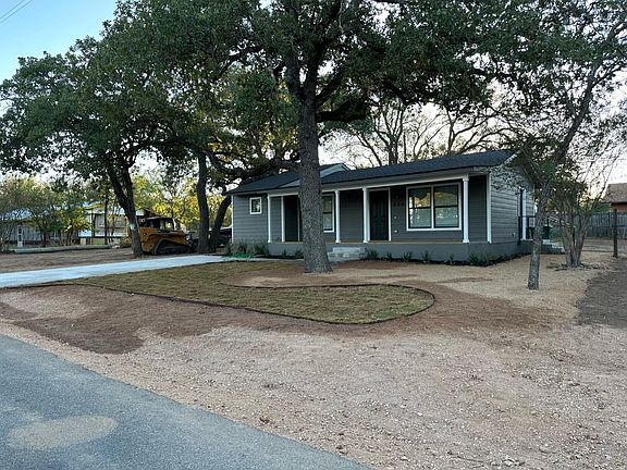 5th image of 636 Driftwood Ln
