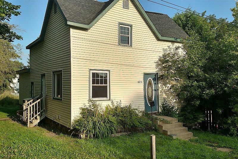 1st image of 422 Pewabic St