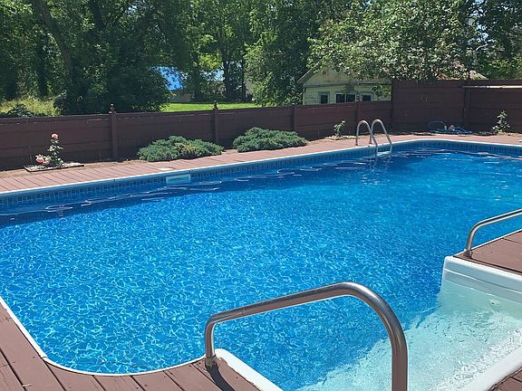 3rd image of 2508 Chateaugay St