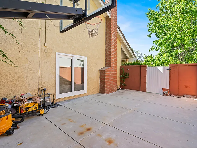 2355 Stormcroft Ct — Photo 31