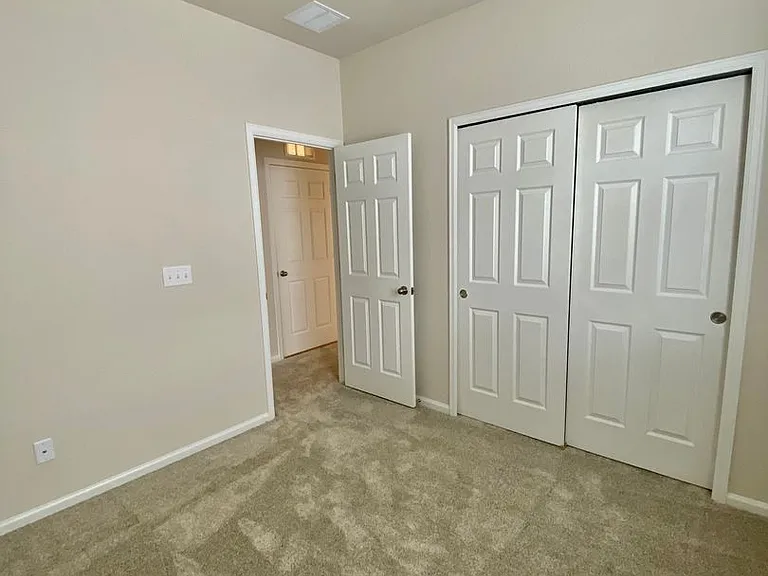 8739 Scarborough Dr — Photo 18