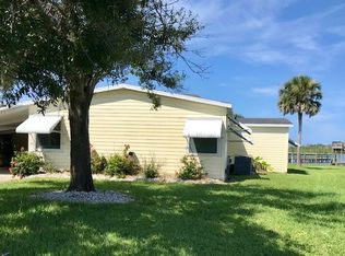 266 Navajo Dr, Oak Hill, FL 32759