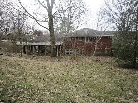 2nd image of 115 Larchfield Dr