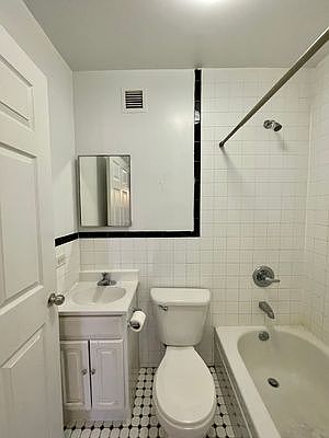 4th image of 172 E 106th St APT 3B